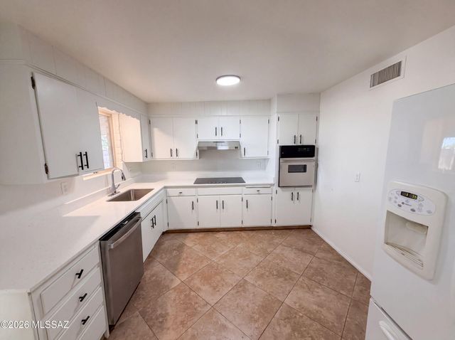 917 N Miller Drive, Tucson, AZ 85710