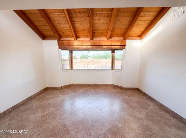 917 N Miller Drive, Tucson, AZ 85710
