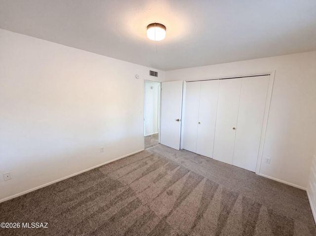 917 N Miller Drive, Tucson, AZ 85710