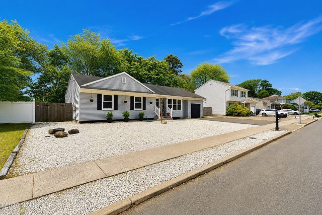 1321 Bay Avenue, Toms River, NJ 08753
