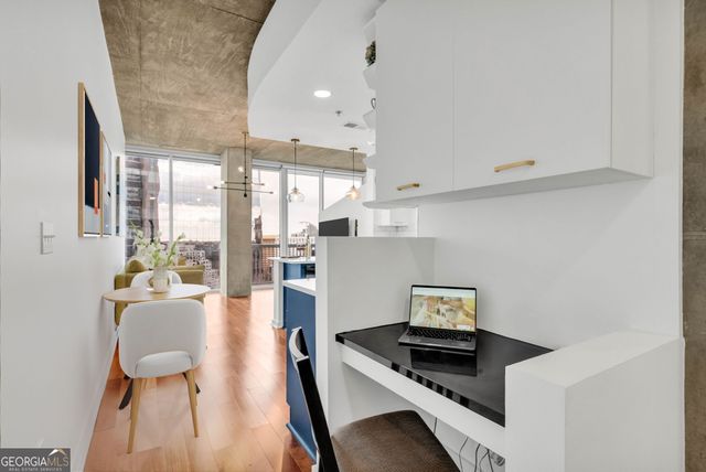 3324 Peachtree Road NE 1813, Atlanta, GA 30326