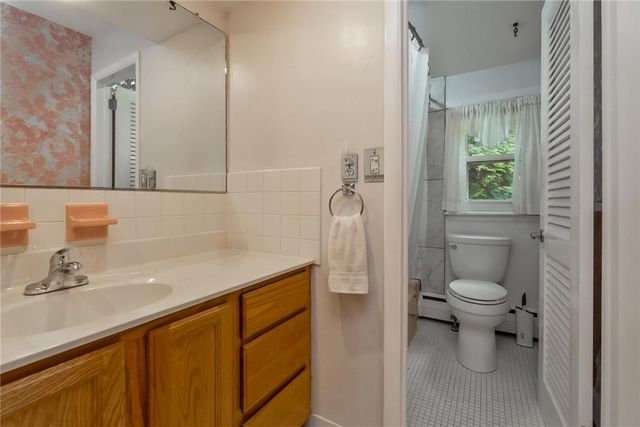 1837 Tacoma St, Hanover Twp, PA 18109