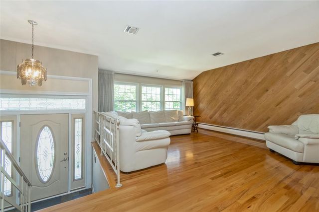1837 Tacoma St, Hanover Twp, PA 18109