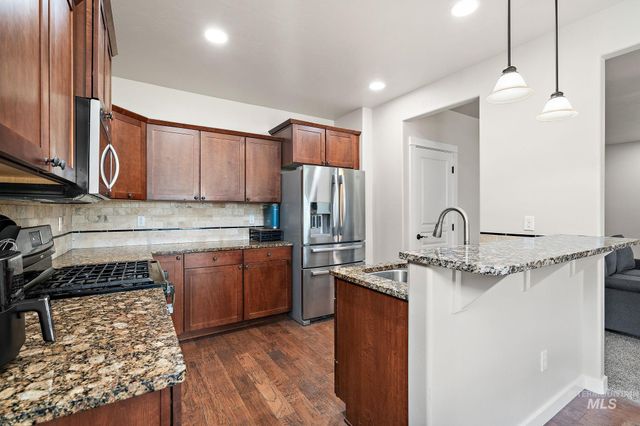 10130 W Brownstone Dr, Boise, ID 83709