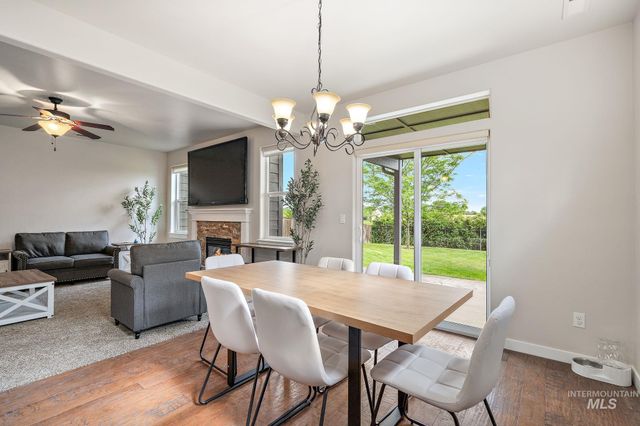10130 W Brownstone Dr, Boise, ID 83709