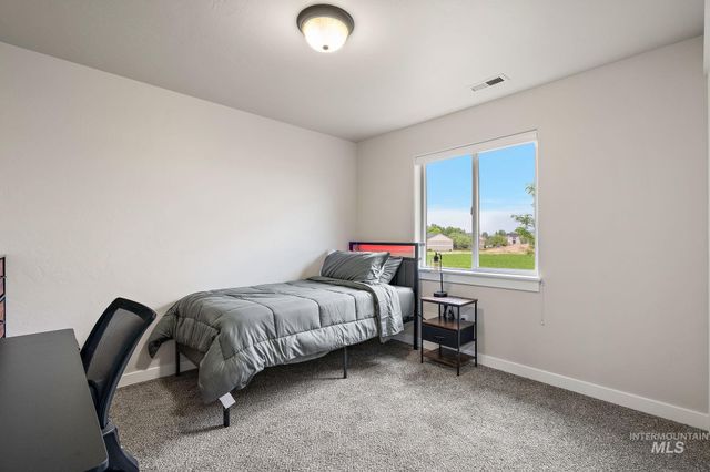 10130 W Brownstone Dr, Boise, ID 83709