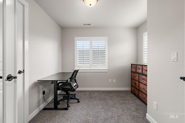 10130 W Brownstone Dr, Boise, ID 83709