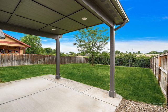 10130 W Brownstone Dr, Boise, ID 83709