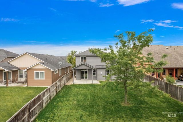 10130 W Brownstone Dr, Boise, ID 83709