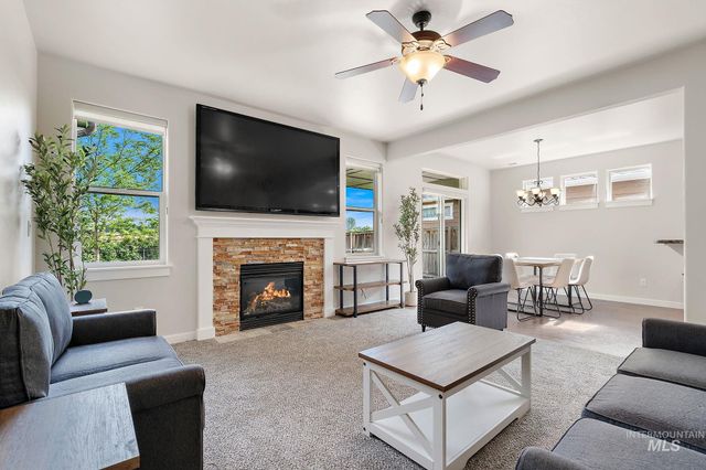 10130 W Brownstone Dr, Boise, ID 83709
