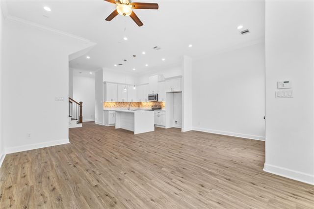 7805 Farnsworth Street B, Houston, TX 77022