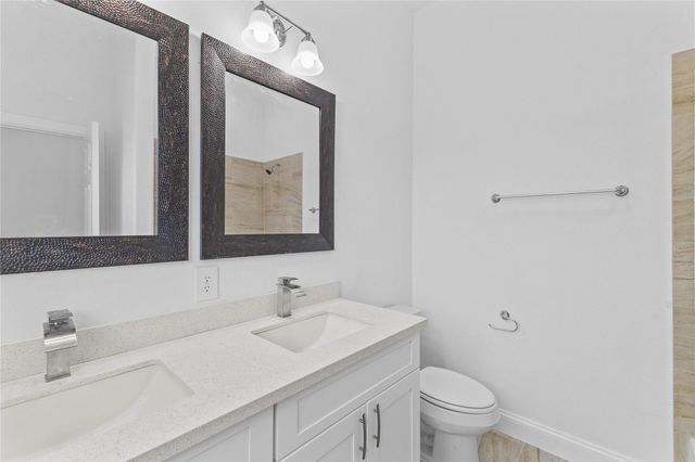 7805 Farnsworth Street B, Houston, TX 77022