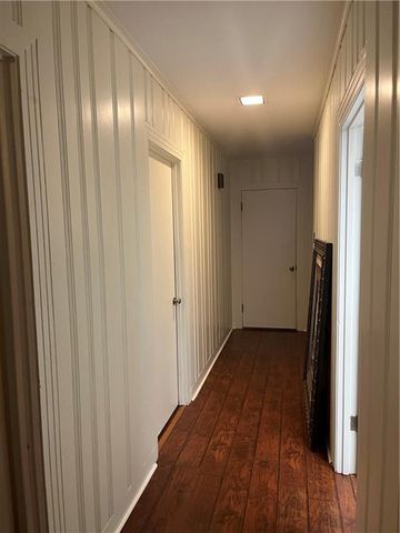 100 HILTON Court, Pineville, LA 71360