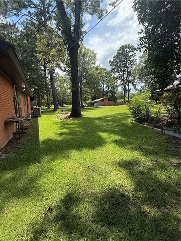 100 HILTON Court, Pineville, LA 71360