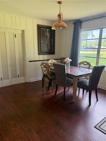 100 HILTON Court, Pineville, LA 71360