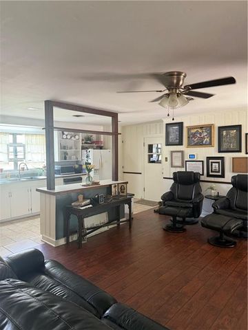 100 HILTON Court, Pineville, LA 71360