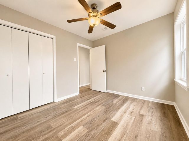 210 Laurel Street, Lake Jackson, TX 77566