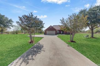 1935 Fm 477, Seguin, TX 78155