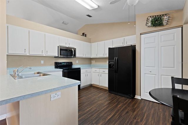 1762 NE 39TH STREET, Ocala, FL 34479