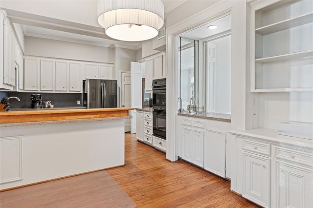 6732 Vanderbilt Street, Houston, TX 77005