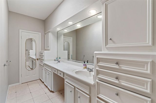 6732 Vanderbilt Street, Houston, TX 77005