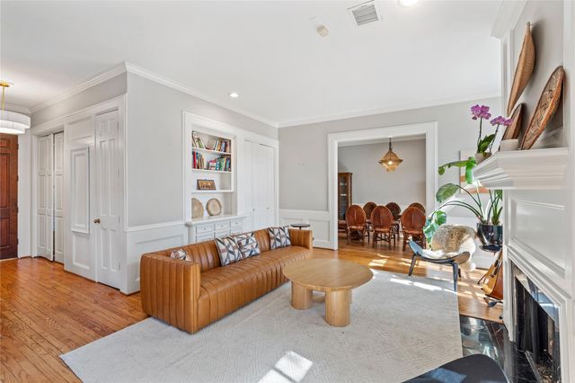 6732 Vanderbilt Street, Houston, TX 77005