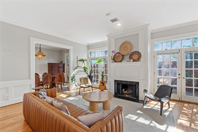 6732 Vanderbilt Street, Houston, TX 77005