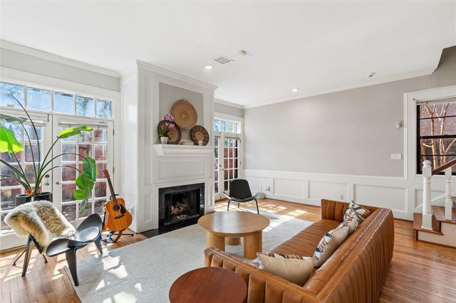 6732 Vanderbilt Street, Houston, TX 77005