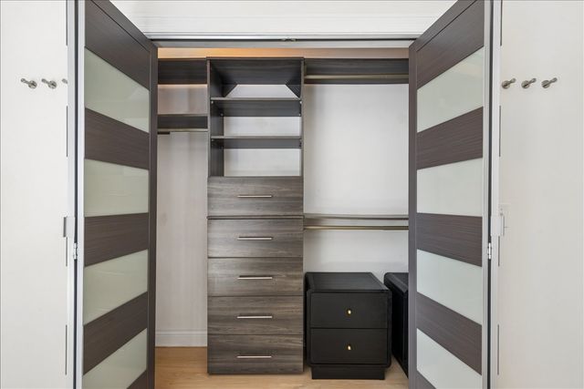 2838 N Damen Avenue 1, Chicago, IL 60618