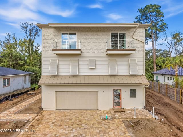 1329 ESTRELA Lane, Atlantic Beach, FL 32233