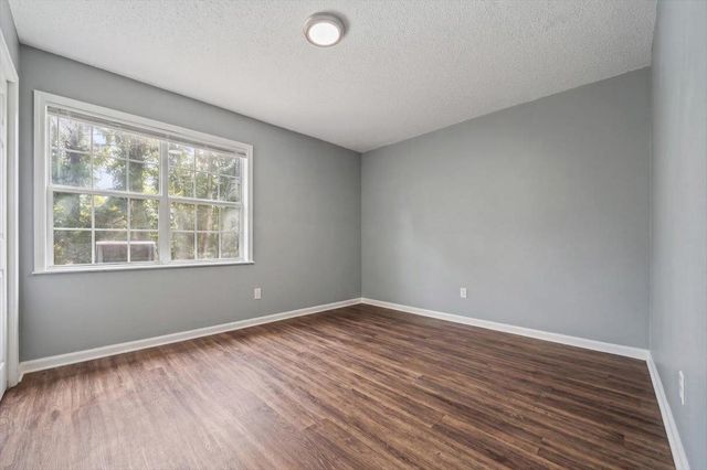 7804 W NAVY CIR, Millington, TN 38053