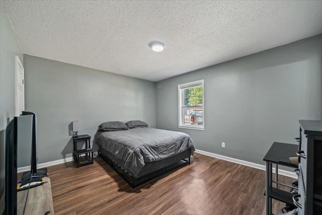 7804 W NAVY CIR, Millington, TN 38053
