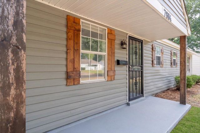 7804 W NAVY CIR, Millington, TN 38053