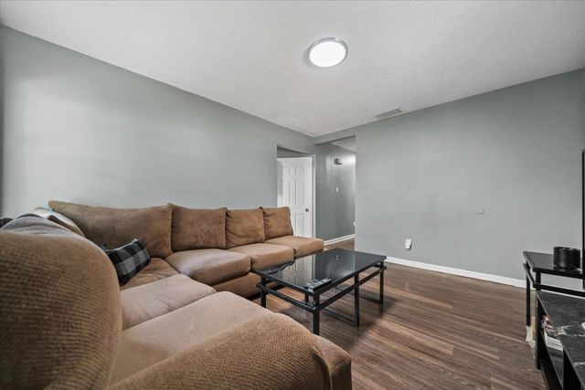 7804 W NAVY CIR, Millington, TN 38053