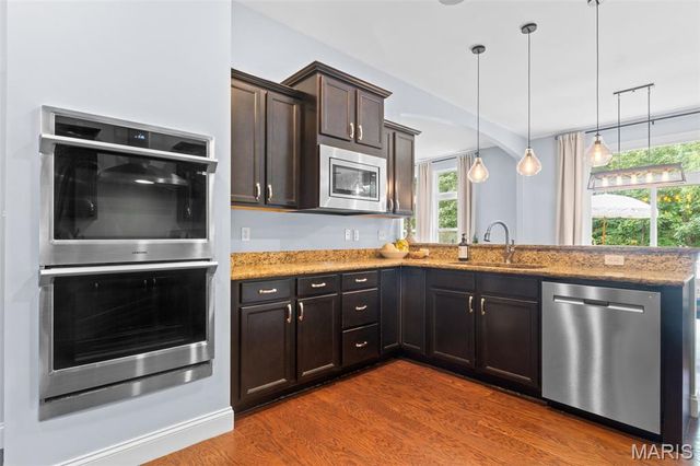 14 Prairie Lake Court, Wentzville, MO 63385