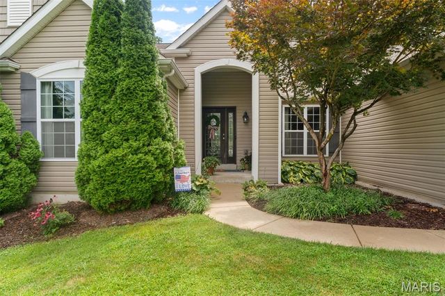 14 Prairie Lake Court, Wentzville, MO 63385