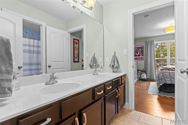 14 Prairie Lake Court, Wentzville, MO 63385