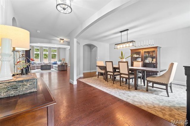 14 Prairie Lake Court, Wentzville, MO 63385