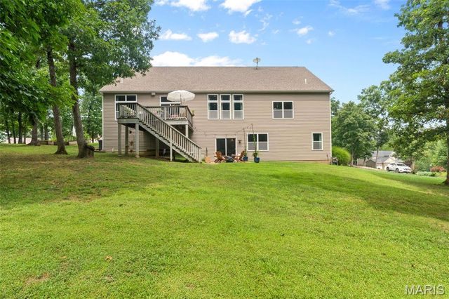 14 Prairie Lake Court, Wentzville, MO 63385