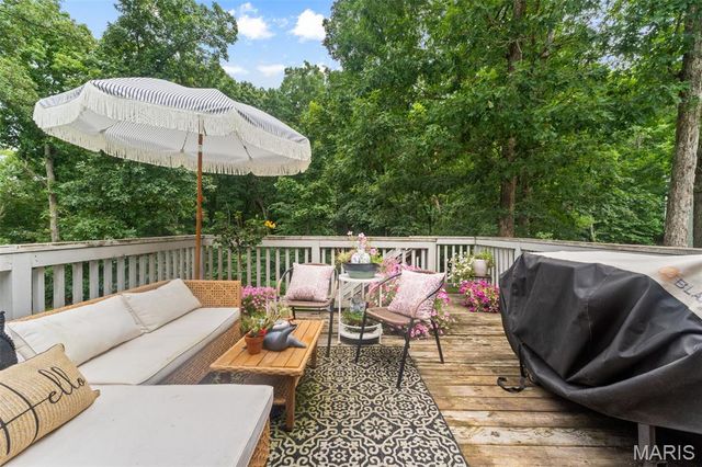 14 Prairie Lake Court, Wentzville, MO 63385