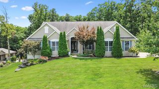 14 Prairie Lake Court, Wentzville, MO 63385
