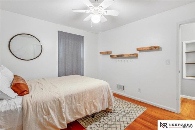 5823 Burdette Street, Omaha, NE 68104