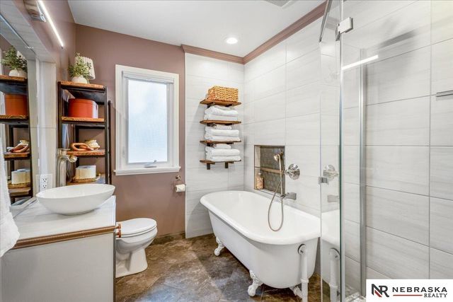 5823 Burdette Street, Omaha, NE 68104