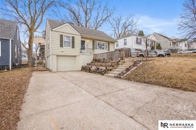 5823 Burdette Street, Omaha, NE 68104