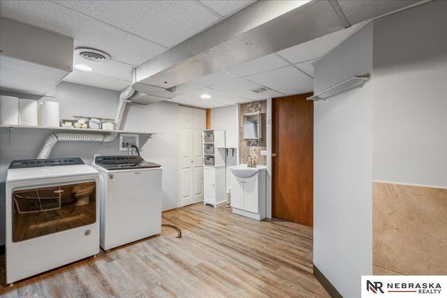 5823 Burdette Street, Omaha, NE 68104