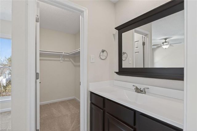 3832 Chancery LN, Virginia Beach, VA 23452