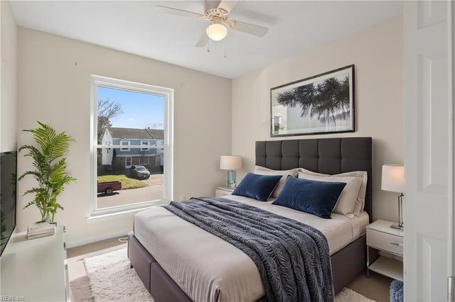 3832 Chancery LN, Virginia Beach, VA 23452