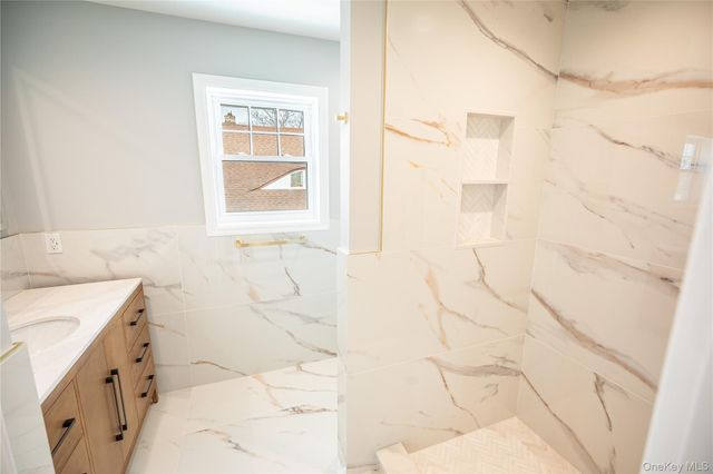 2910 Yale Place, Baldwin, NY 11510