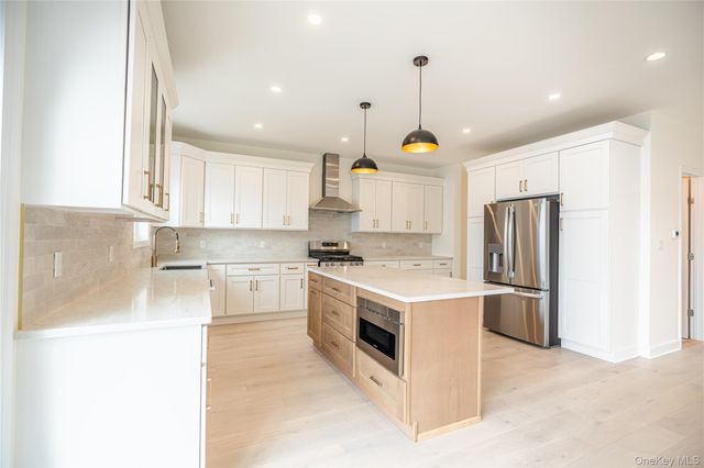 2910 Yale Place, Baldwin, NY 11510