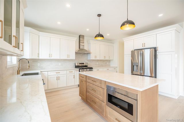 2910 Yale Place, Baldwin, NY 11510